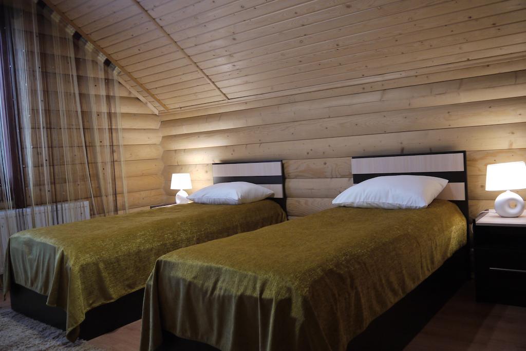 Otel чарда